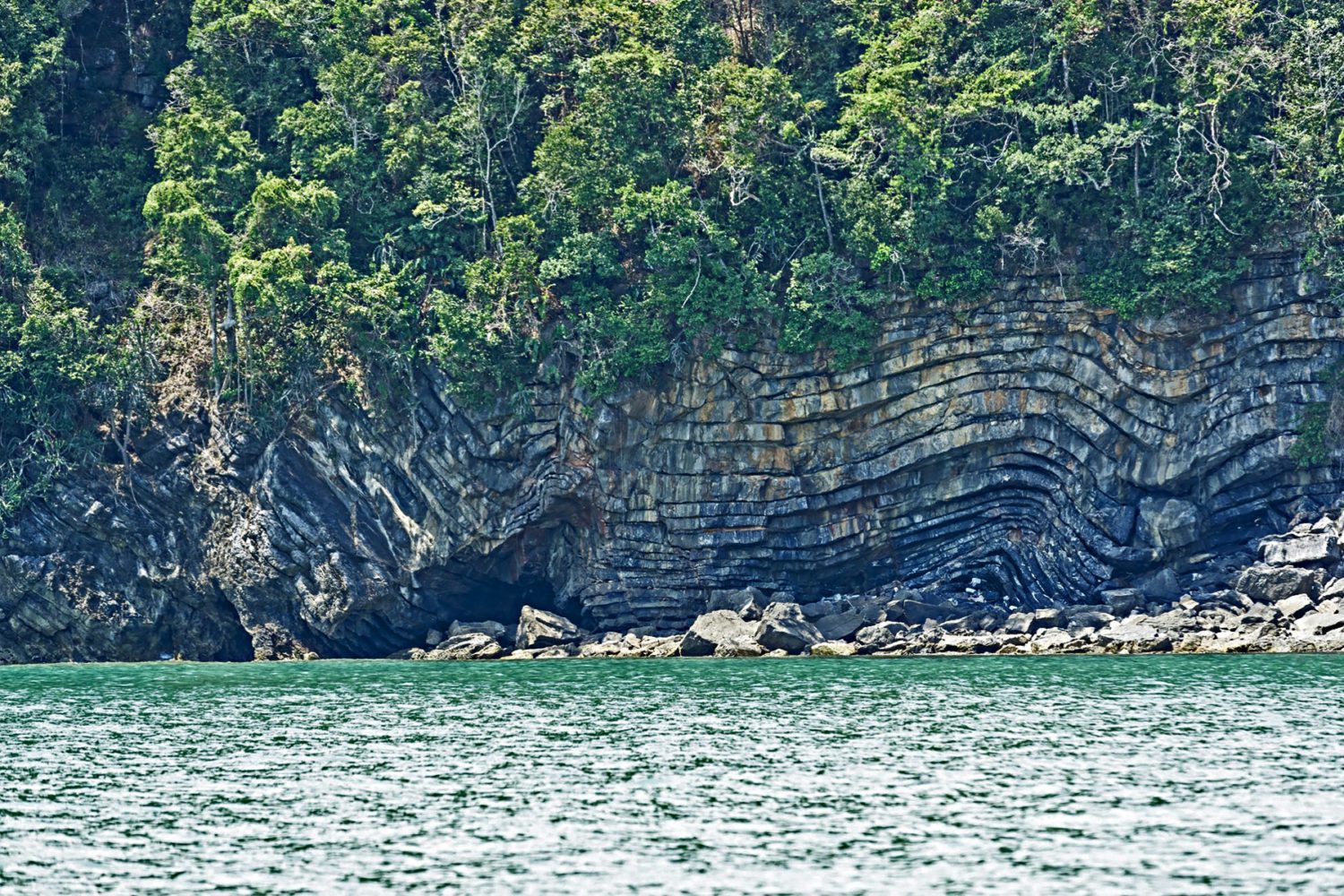 khanom-kueste